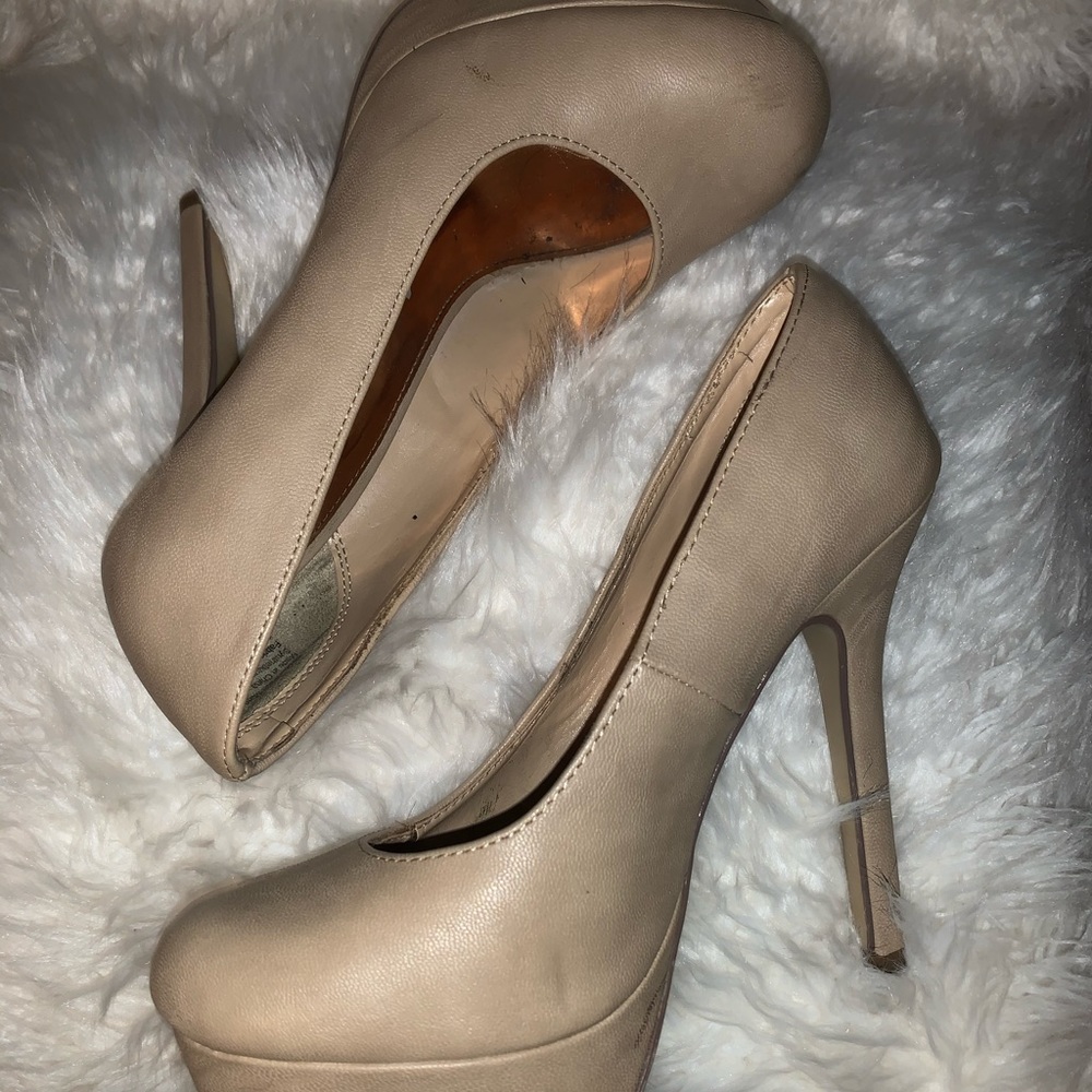 Tan Platform pleather heals